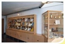 Pr�sentoir de la Maison du Tourisme